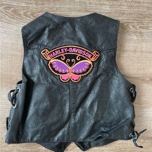 Vtg Harley-Davidson kids Black Leather Vest w/Purple Butterfly Patch size med
